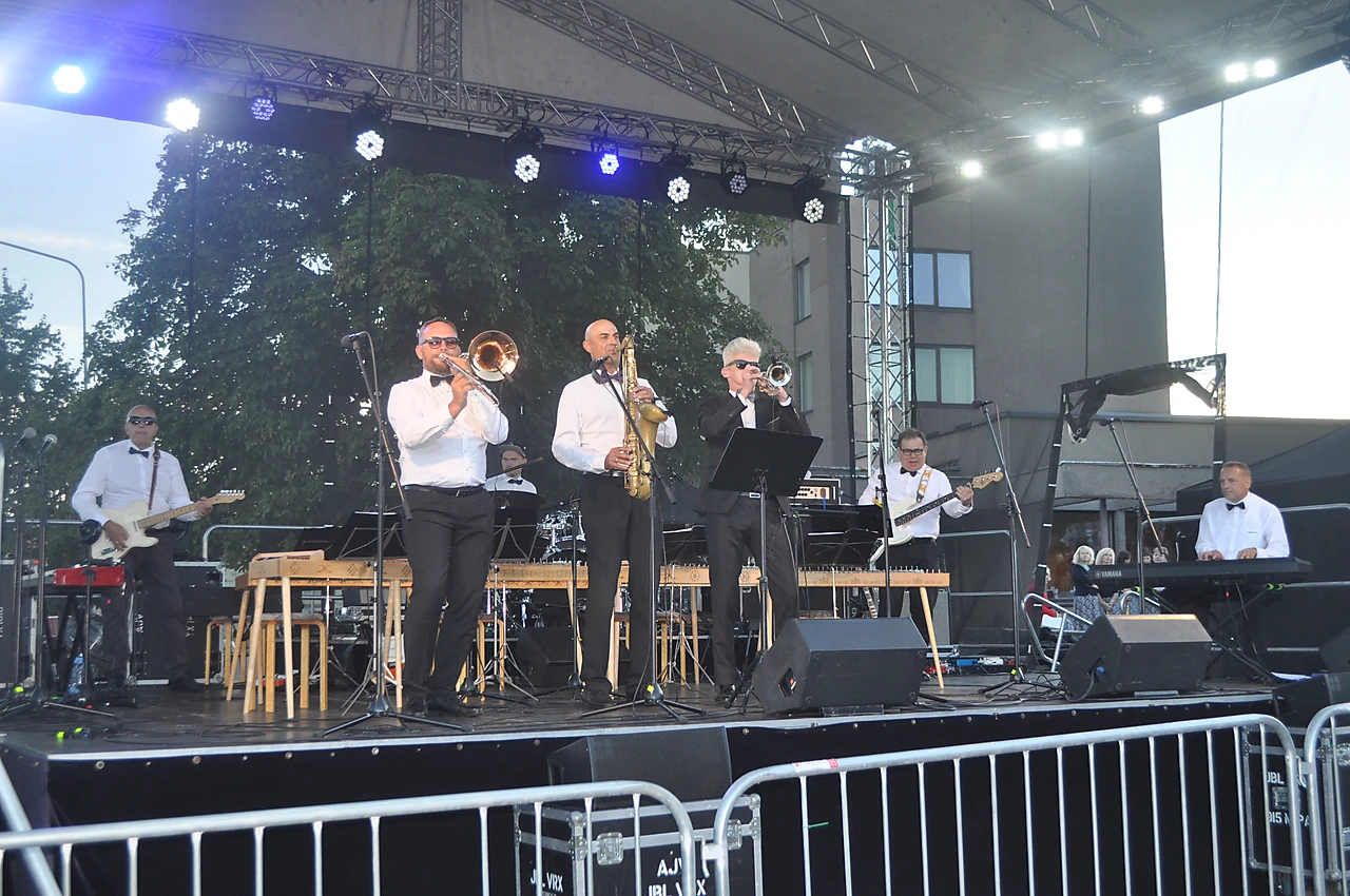 Mūzikas pavadošā grupa