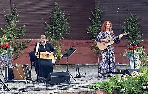 Vasaras pasākumi - mūzika, skaņa, gaismas, skatuve, deko