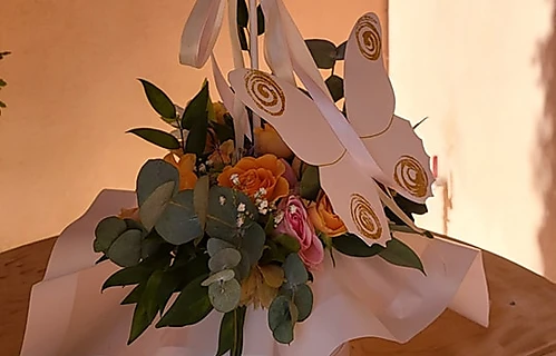 Floristika - ziedi, dekoratīvie ziedi, lielziedi