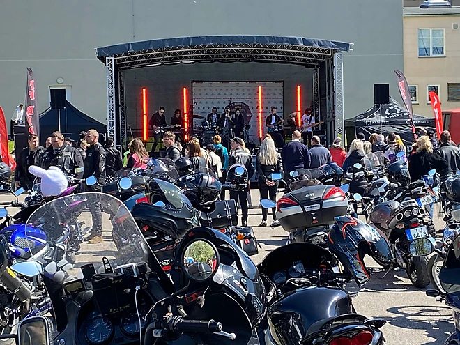 Sākusies ārtelpu sezona 2025 Valmiera-MC FF Riders 10 gadi.
